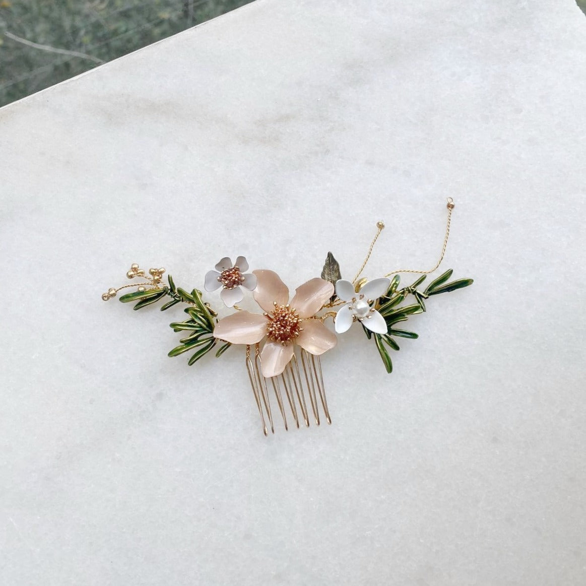 Blush and Vine Haircomb