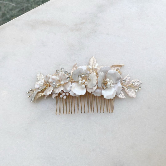 Pearly & Metallic Hair Comb