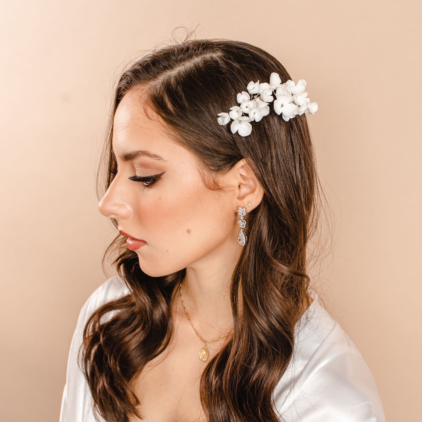 Clara 10-Flower Pin
