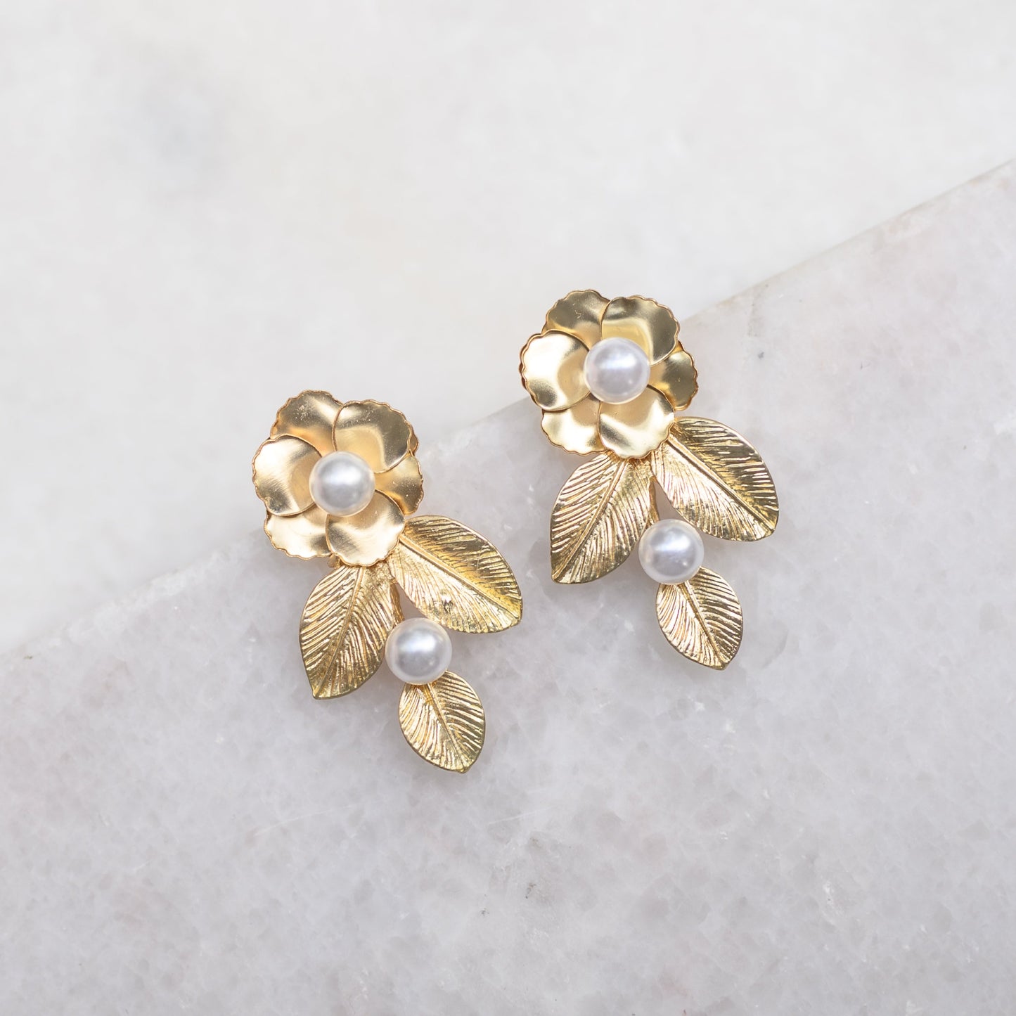 Gold Flowers & Pearl