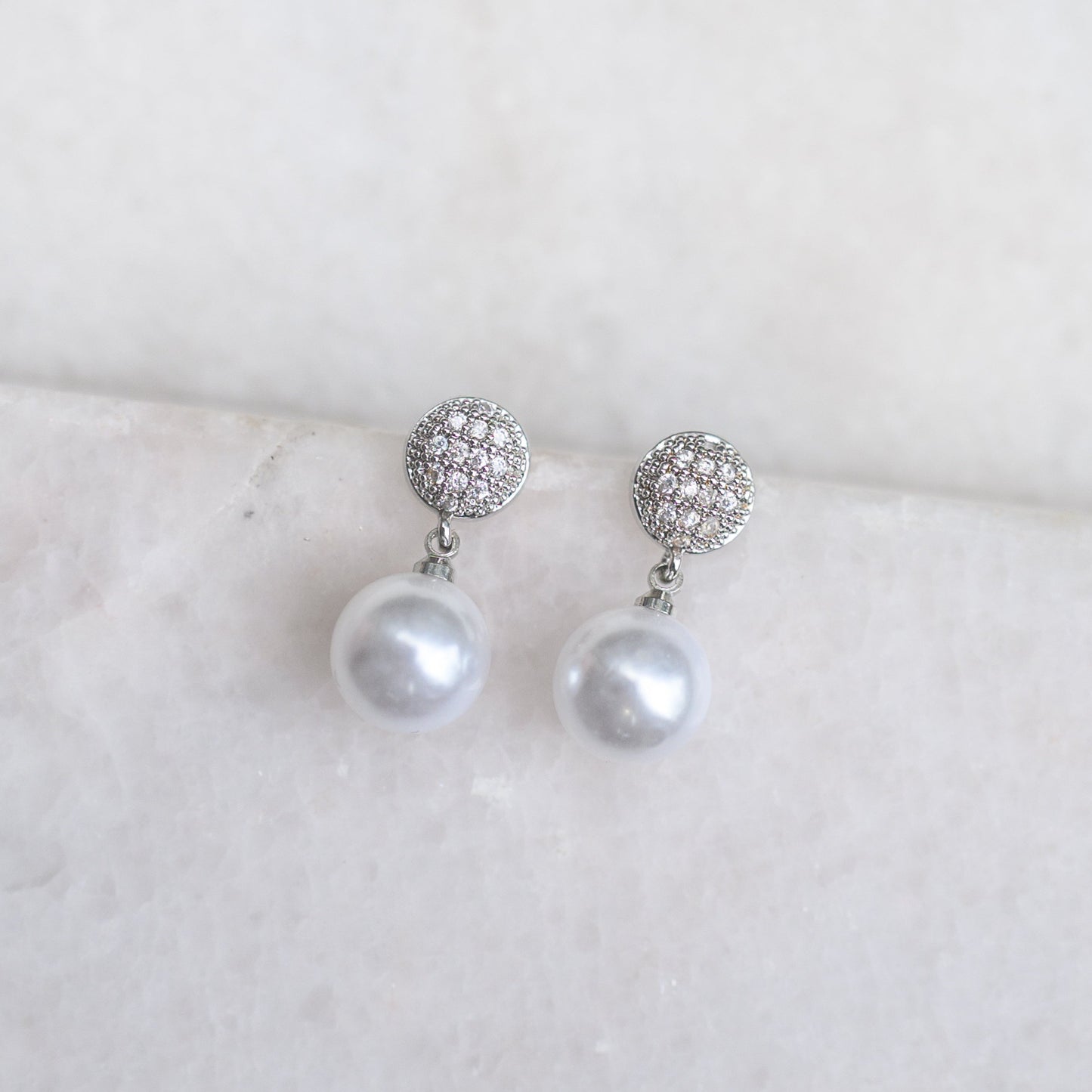 Sphere Pearl Drop