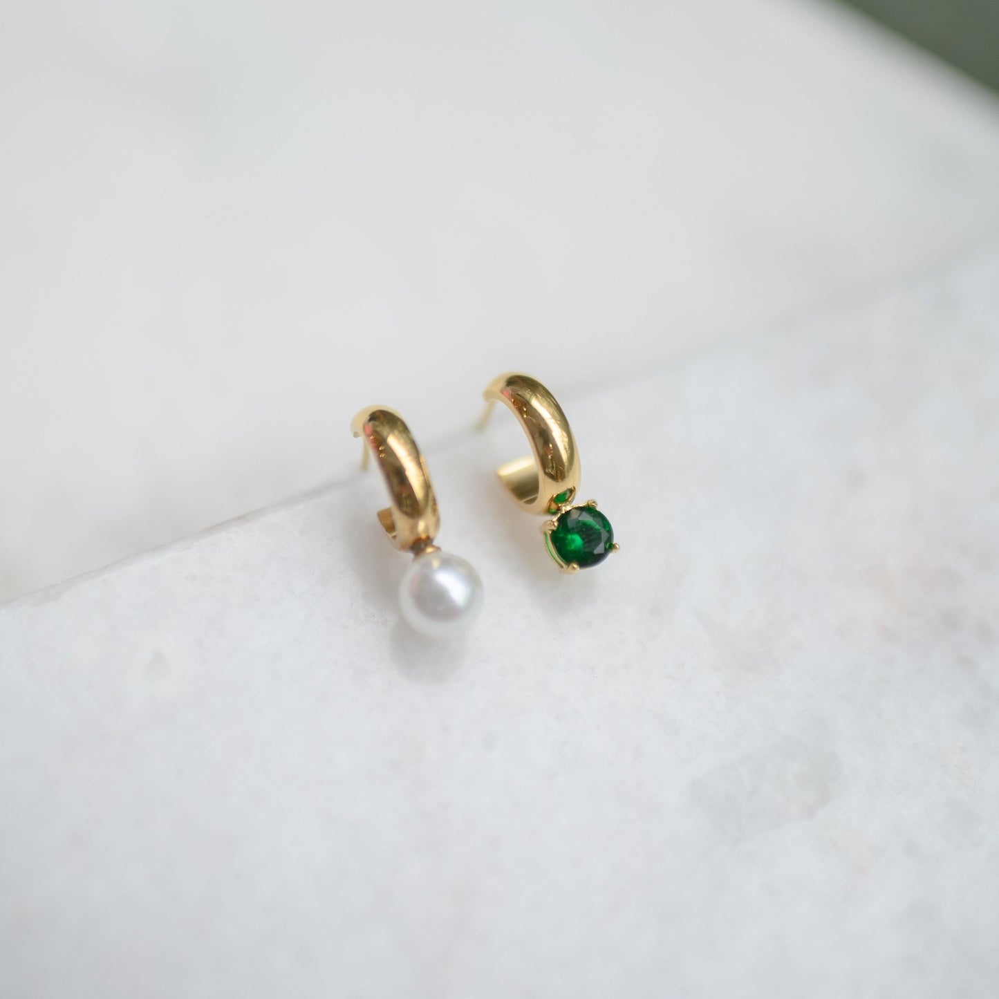 Mismatch Small Hoops