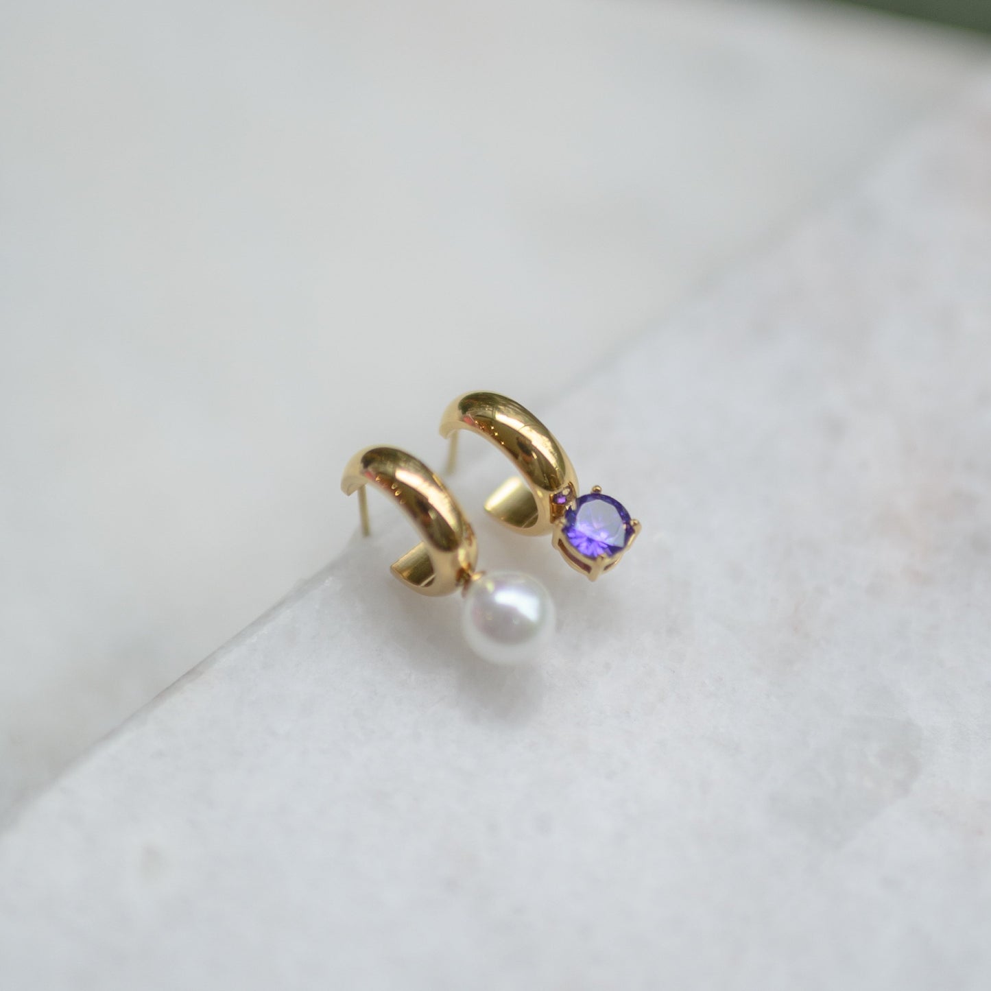 Mismatch Small Hoops