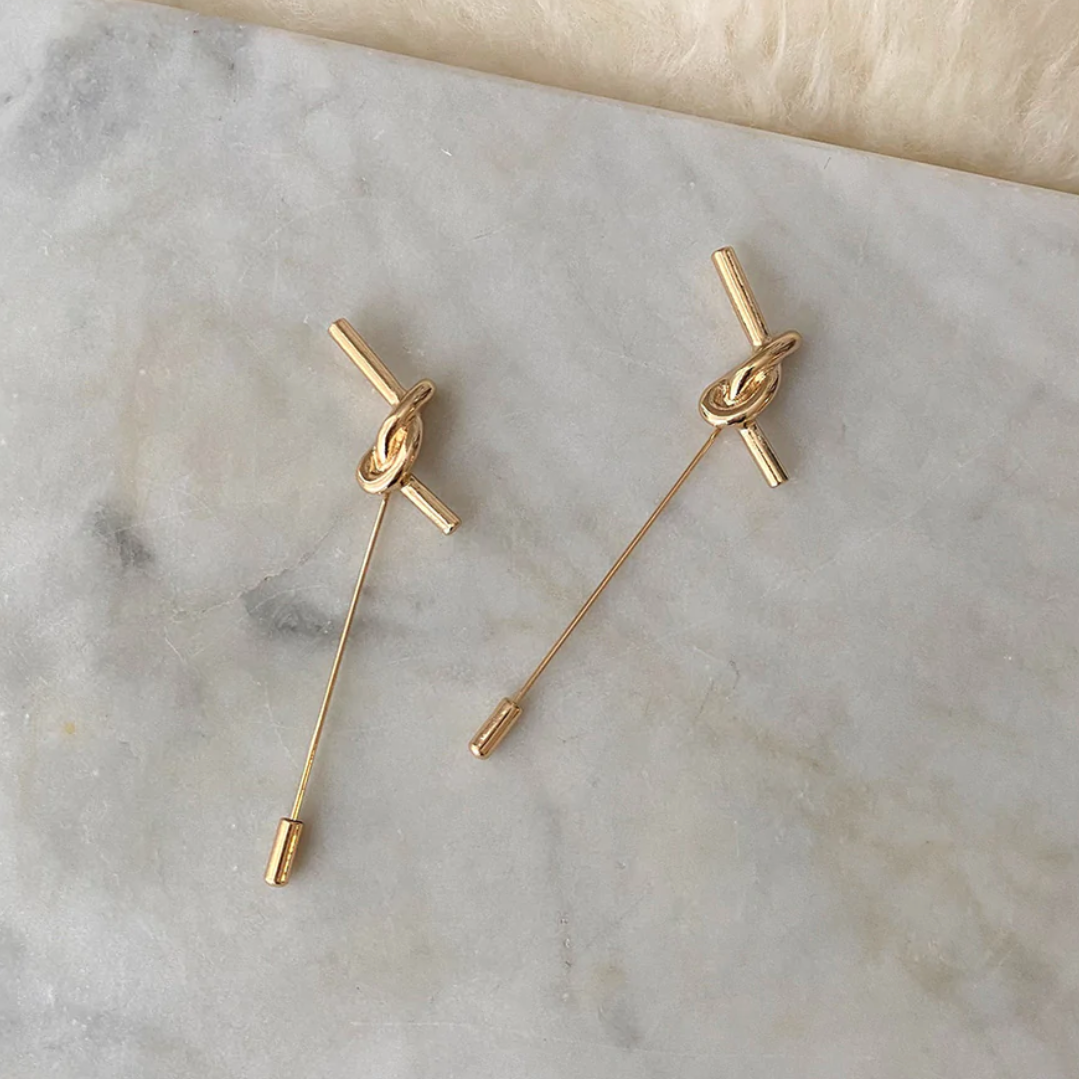 Knot Boutonniere