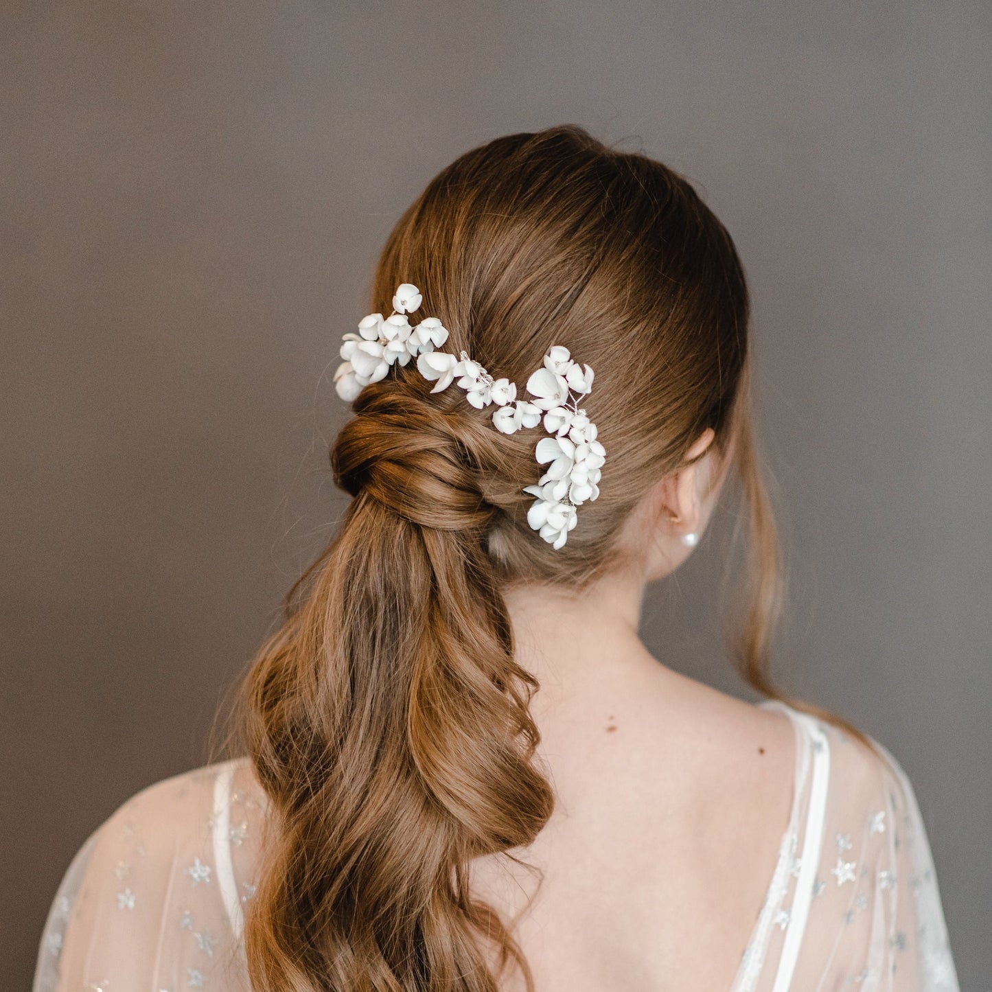Clara 6-Flower Pin