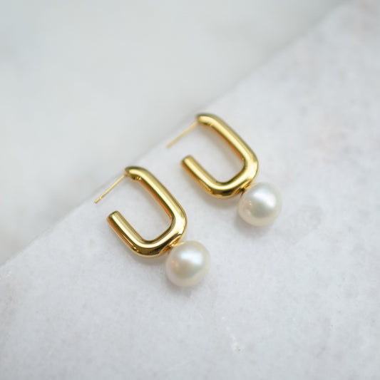 Mid-size Pearl Hoops
